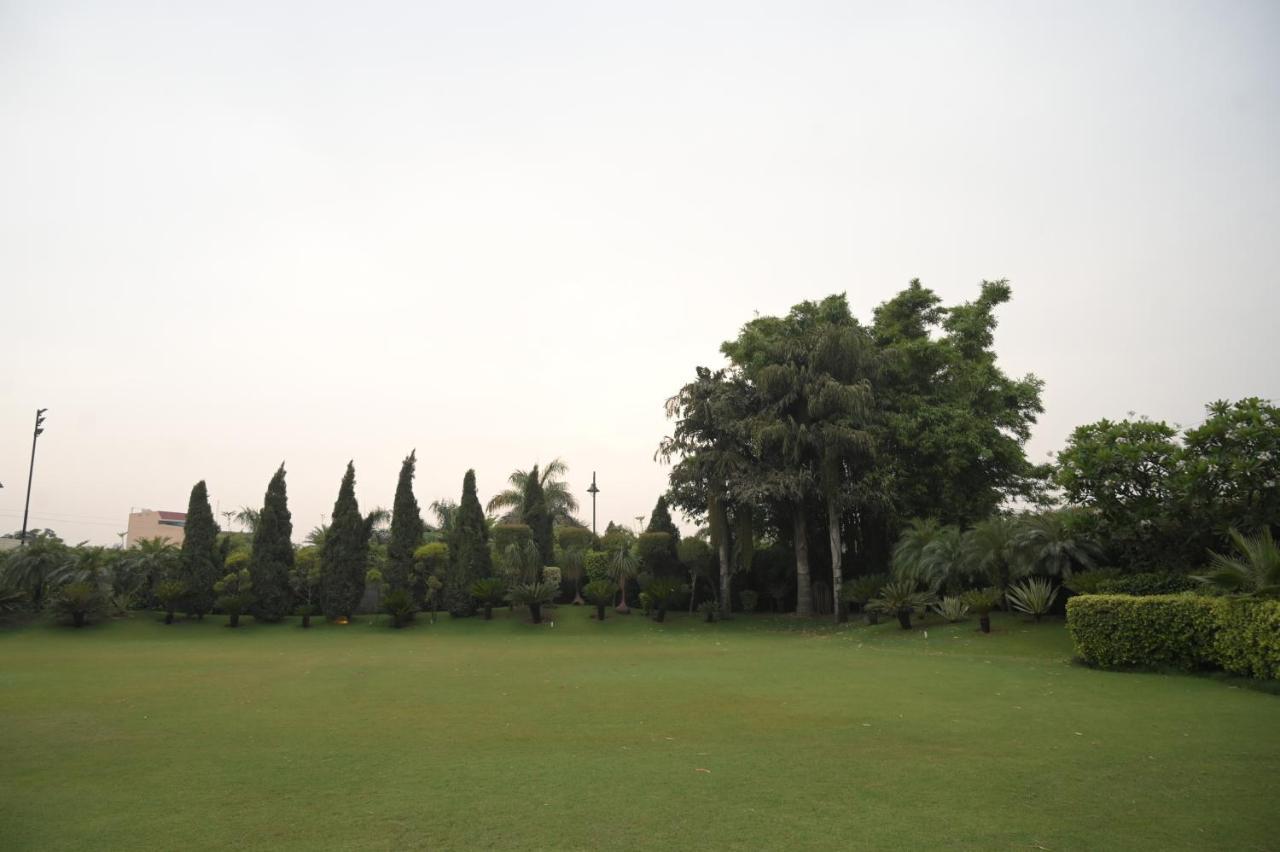 Kamal Resorts - The Luxury Of Being Yourself Ludhiana Exterior foto